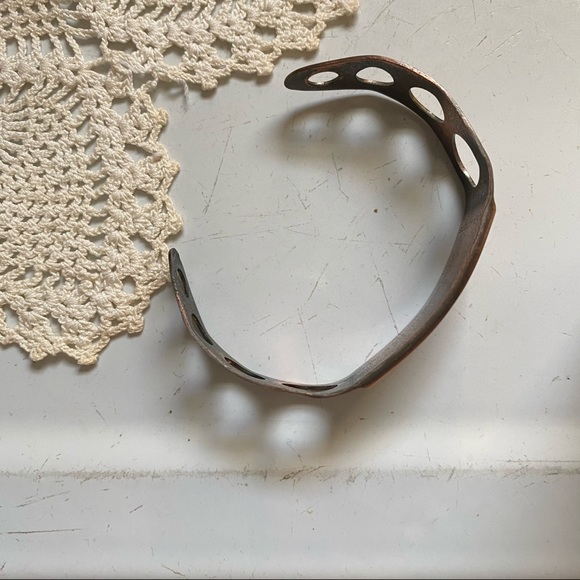 Vintage Copper Cuff - Picture 9 of 10
